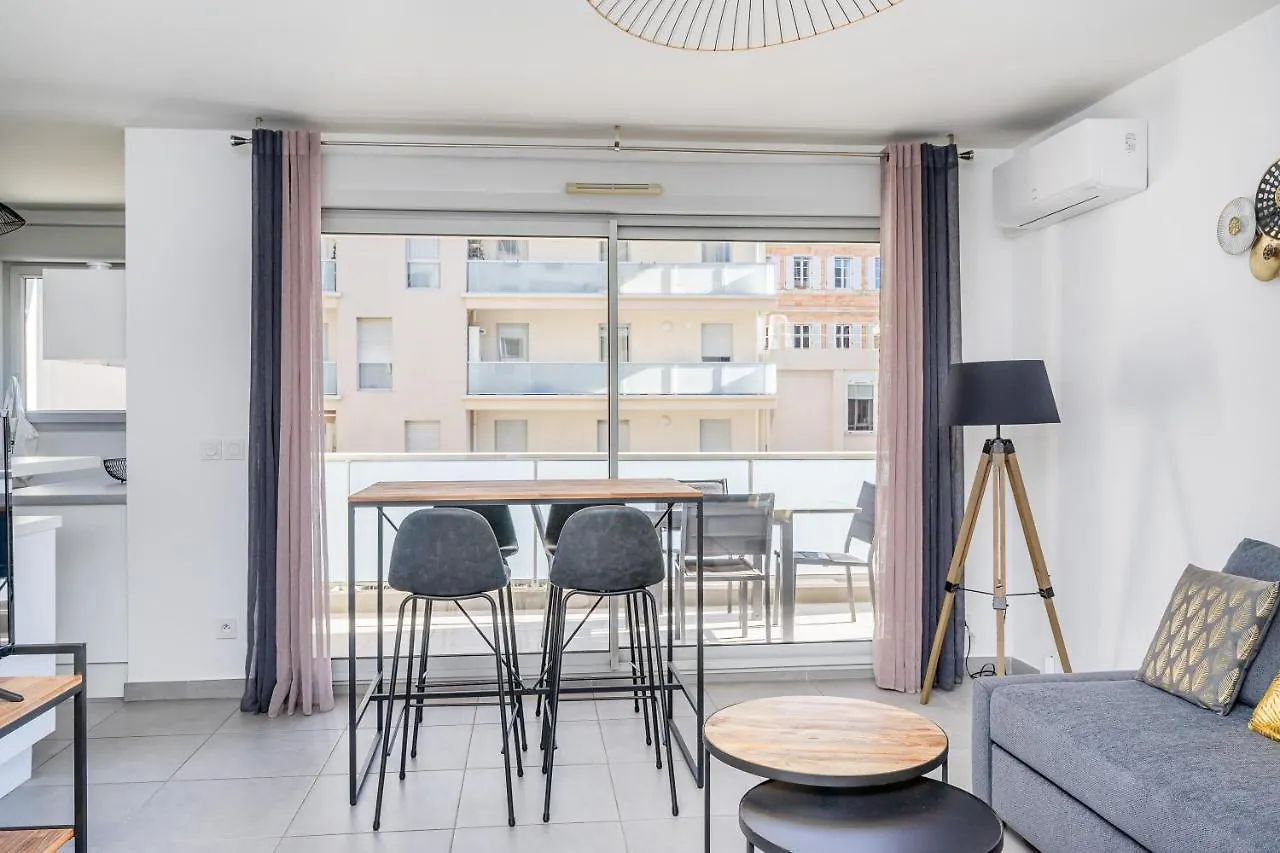 Panier, Major, Appartement De 47 M2, Parking Et Terrasse Marseille France